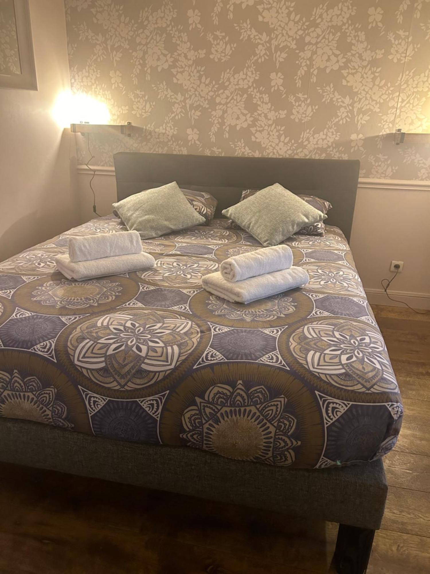 Ancien Atelier Parisien Grand 2 Pieces Apartment Екстериор снимка
